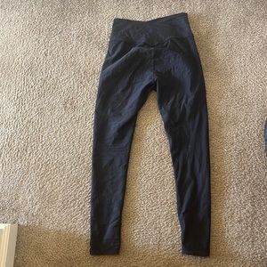 High Rise Crossover Black Leggings